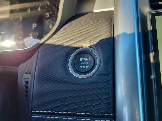 New 2025 Land Rover Discovery Dynamic SE AWD/4WD image 34