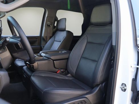 Used 2024 Chevrolet Silverado 2500 LTZ image 13