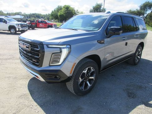 New 2026 GMC Yukon AT4 Ultimate AWD/4WD image 9