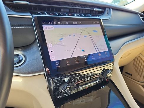 Used 2021 Jeep Grand Cherokee L Limited image 22