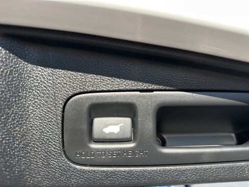 Used 2022 Honda CR-V EX-L image 13