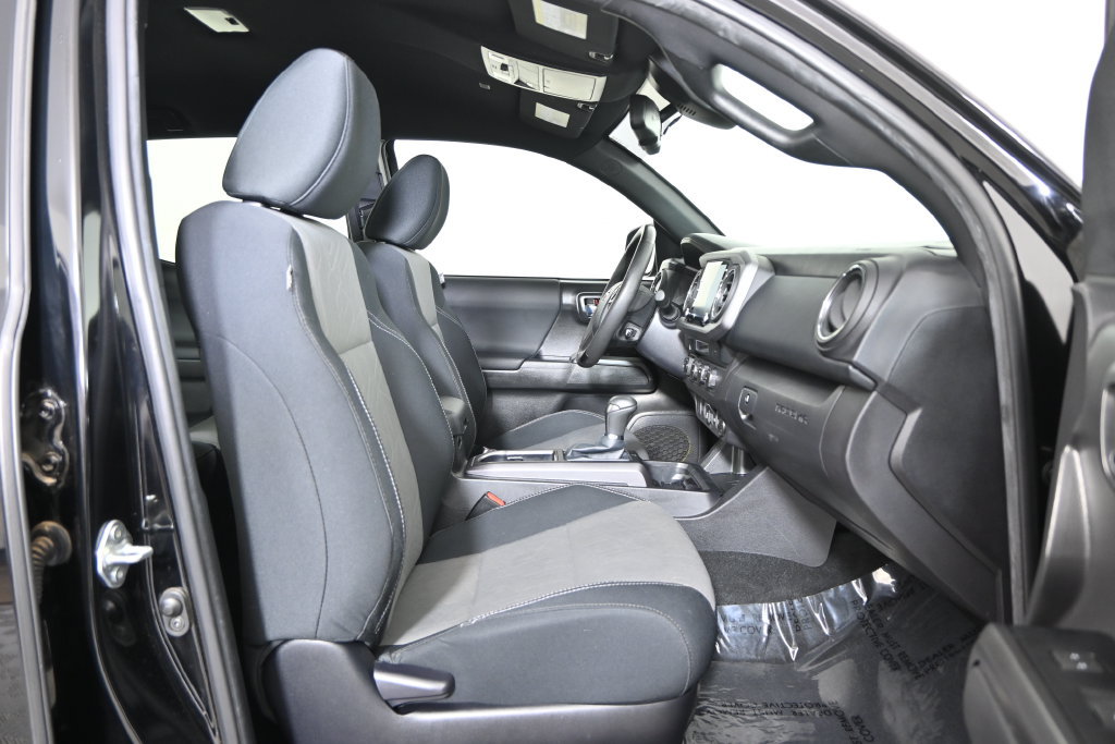 Used 2023 Toyota Tacoma TRD Sport AWD/4WD image 14