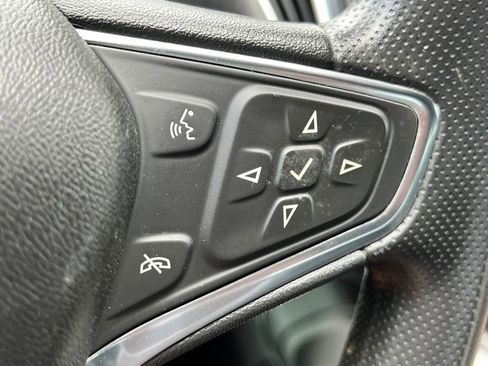 Used 2019 Chevrolet Malibu LT image 9