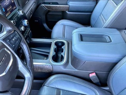 Used 2019 GMC Sierra 1500 Denali w/ Denali Ultimate Package AWD/4WD image 13