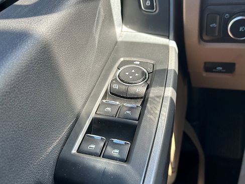 Used 2024 Ford F250 XLT image 11