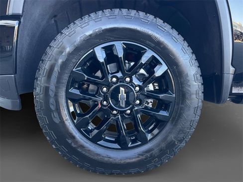 New 2026 Chevrolet Silverado 2500 Custom w/ Custom Value Package image 15