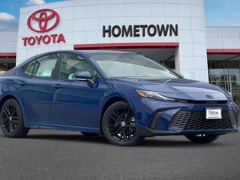 New 2026 Toyota Camry SE w/ Convenience Package image 2