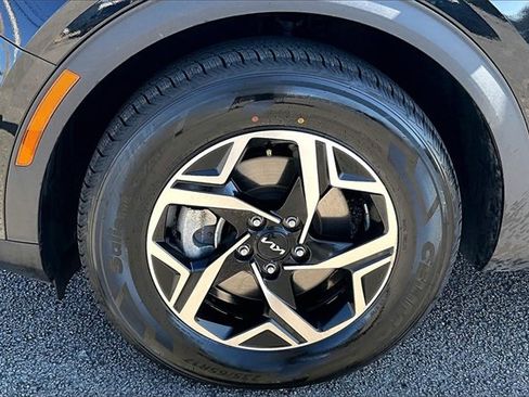 Used 2024 Kia Sportage LX image 28