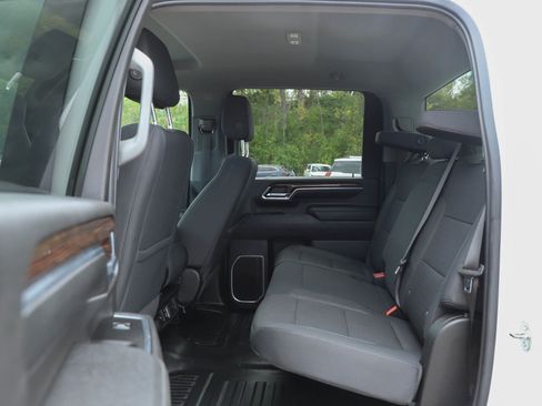 Used 2024 GMC Sierra 3500 SLE w/ SLE Convenience Package AWD/4WD image 17