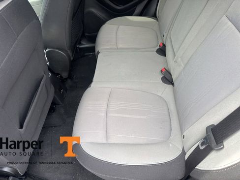 Used 2016 Chevrolet Trax LT FWD image 10