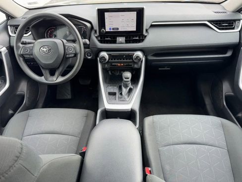 Used 2025 Toyota RAV4 XLE image 12