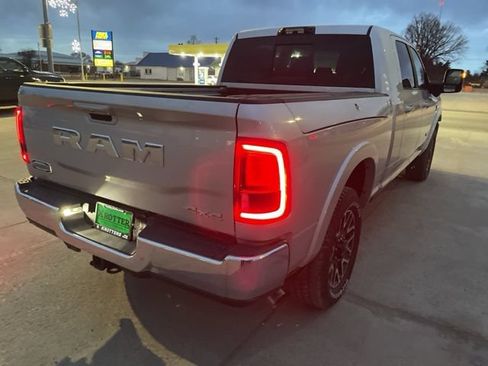 New 2026 RAM 2500 Limited AWD/4WD image 3