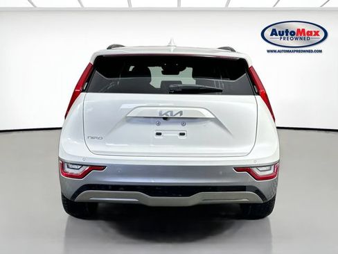 Used 2023 Kia Niro Wave FWD image 8