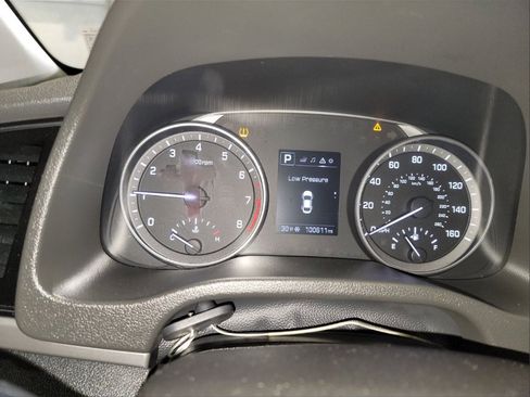 Used 2017 Hyundai Elantra Value Edition w/ Cargo Package image 11