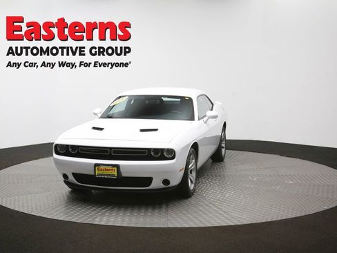 Used 2022 Dodge Challenger SXT image 51