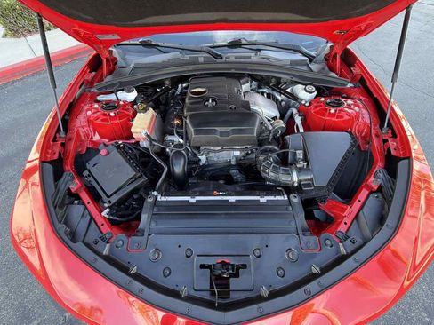 Used 2020 Chevrolet Camaro LT RWD image 30