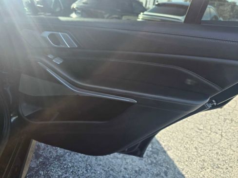 Used 2023 BMW X7 xDrive40i w/ M Sport Package image 13