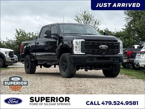 Used 2023 Ford F250 XL AWD/4WD image 1