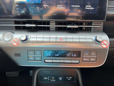 Used 2025 Hyundai Kona SEL FWD image 19