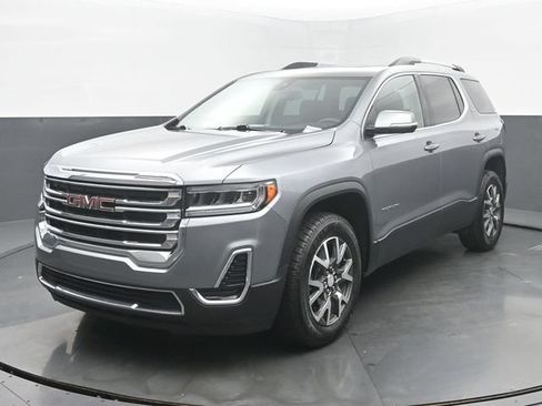 Used 2023 GMC Acadia SLE w/ Driver Convenience Package FWD image 4