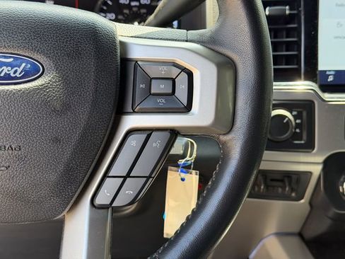 Used 2022 Ford F250 Lariat w/ Black Appearance Package AWD/4WD image 12