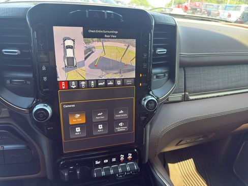 Used 2024 RAM 3500 Limited w/ Towing Technology Group AWD/4WD image 30