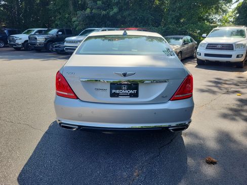 Used 2018 Genesis G90 5.0 Ultimate RWD image 6