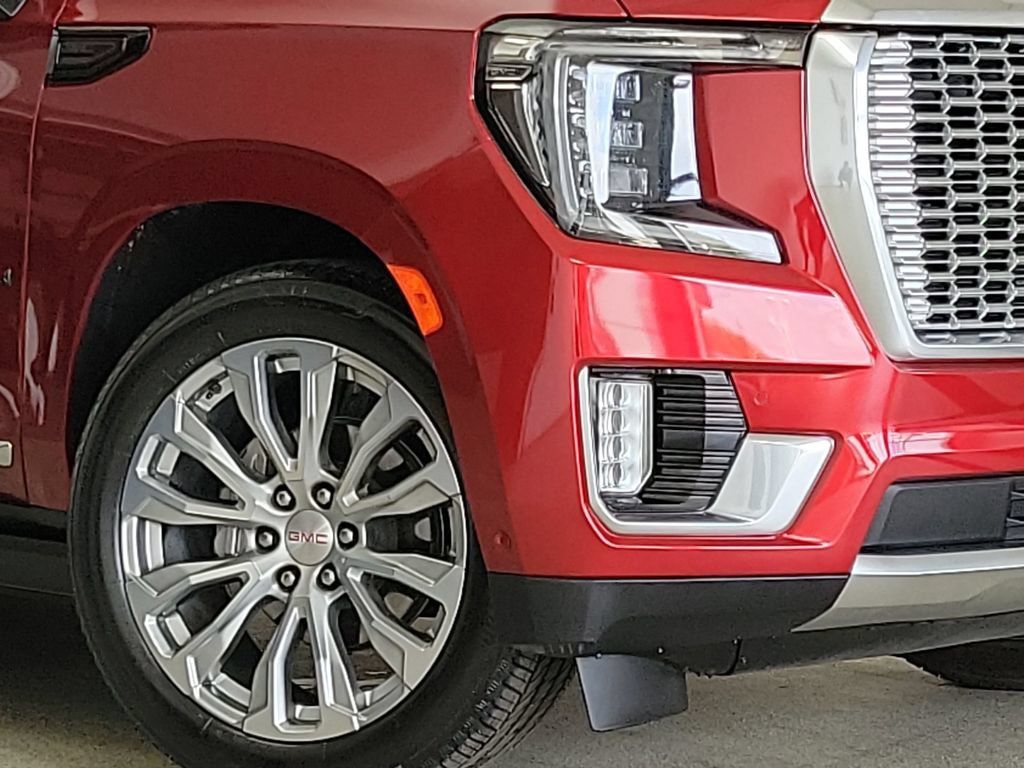 Certified 2024 GMC Yukon Denali w/ Denali Reserve Package AWD/4WD image 2