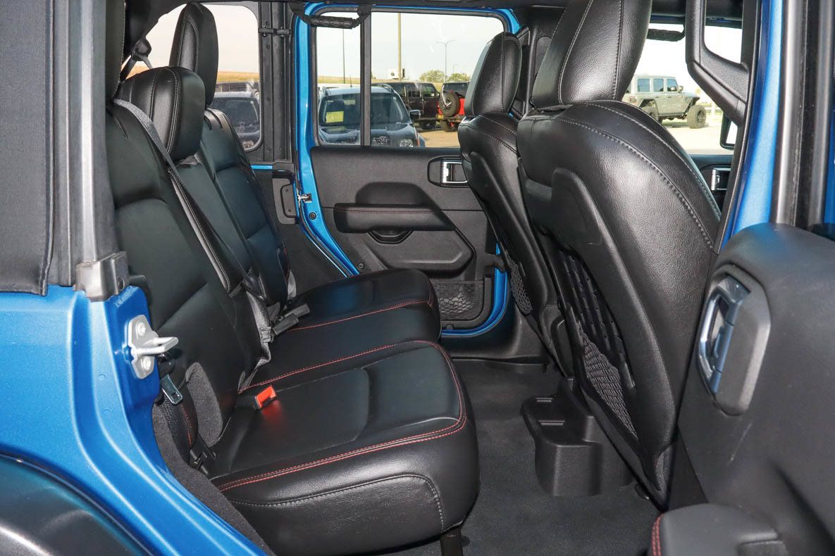 Used 2022 Jeep Wrangler Unlimited Rubicon AWD/4WD image 25