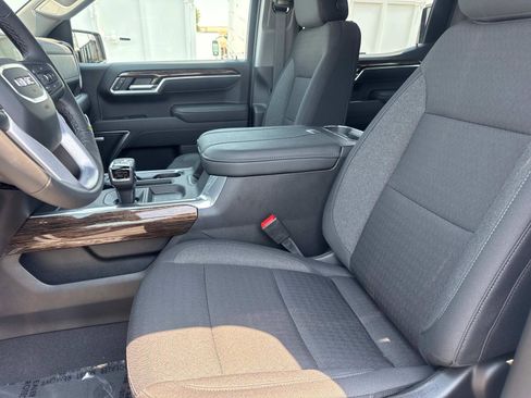 New 2026 GMC Sierra 1500 Elevation image 21
