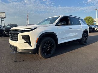 New 2026 Chevrolet Traverse LT w/ Midnight/Sport Edition FWD video 2