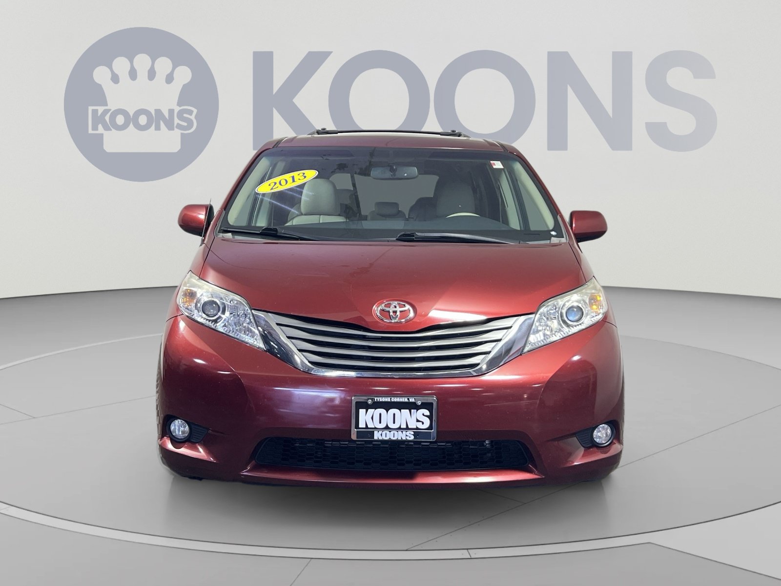 Used 2013 Toyota Sienna XLE w/ Entertainment Pkg FWD image 11