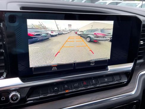 Used 2023 GMC Sierra 1500 SLT w/ SLT Convenience Package image 27