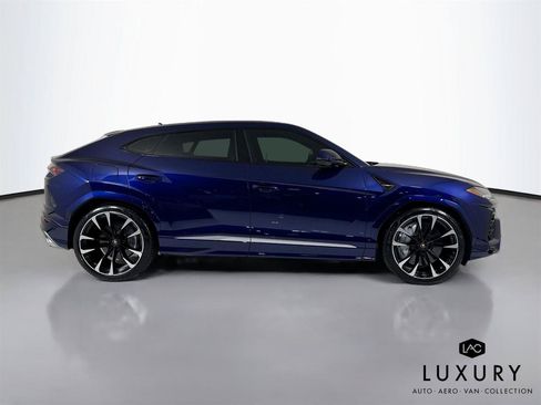 Used 2020 Lamborghini Urus AWD/4WD image 5