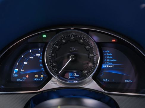 Used 2018 Bugatti Chiron image 54