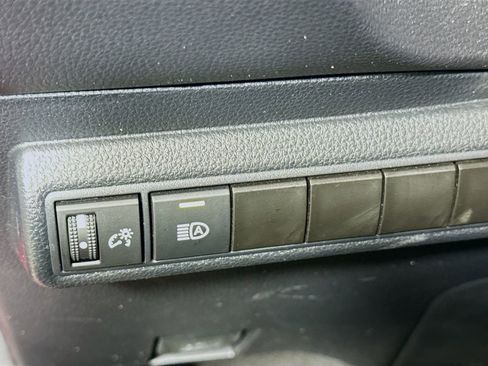 Certified 2024 Toyota Corolla LE image 10