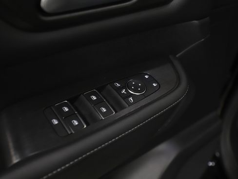 Used 2025 Nissan Armada PRO-4X w/ Pro-4X Premium Package image 23