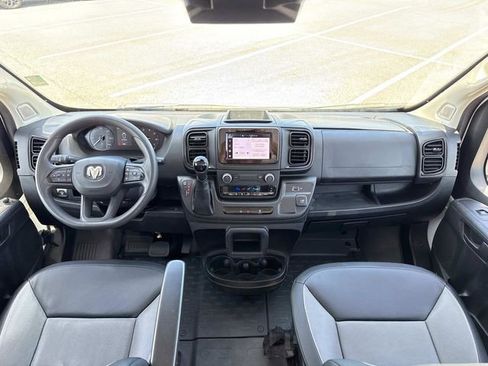 Used 2024 RAM ProMaster 2500 w/ Convenience Group image 22