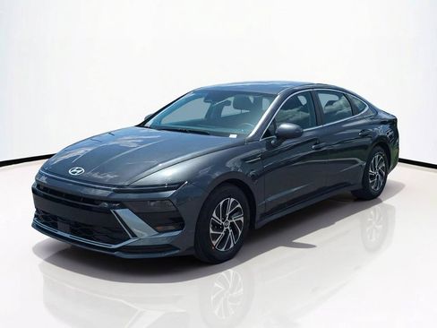 New 2026 Hyundai Sonata Blue FWD image 9