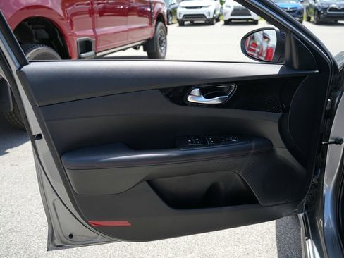Used 2022 Kia Forte GT FWD image 14