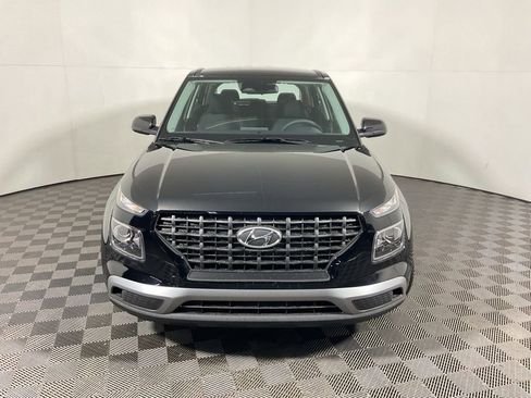 New 2026 Hyundai Venue SE image 4