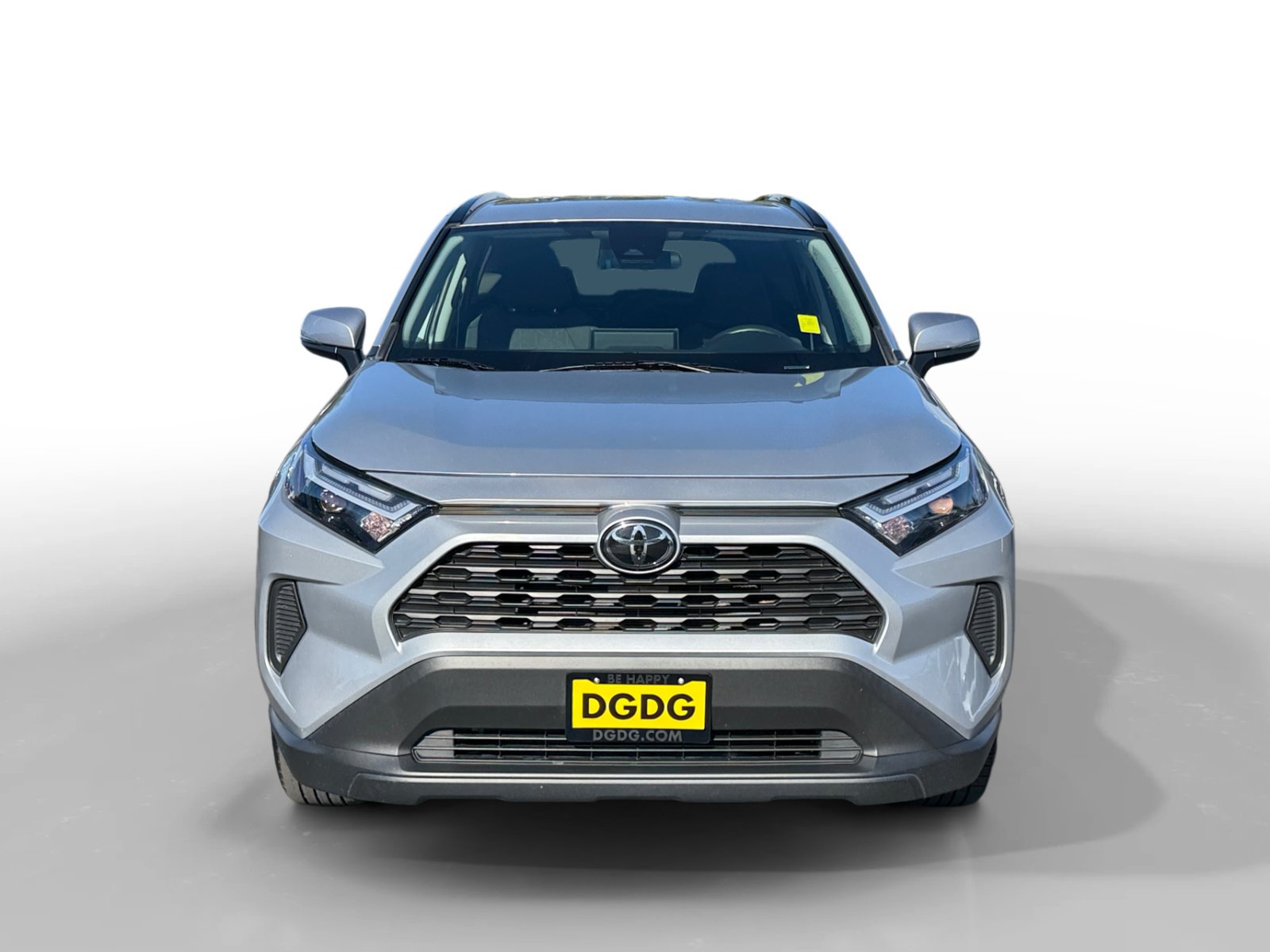 Used 2025 Toyota RAV4 XLE FWD image 8