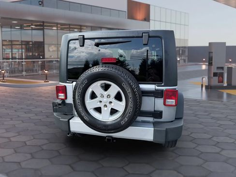 Used 2015 Jeep Wrangler Sport w/ Quick Order Package 23S AWD/4WD image 10