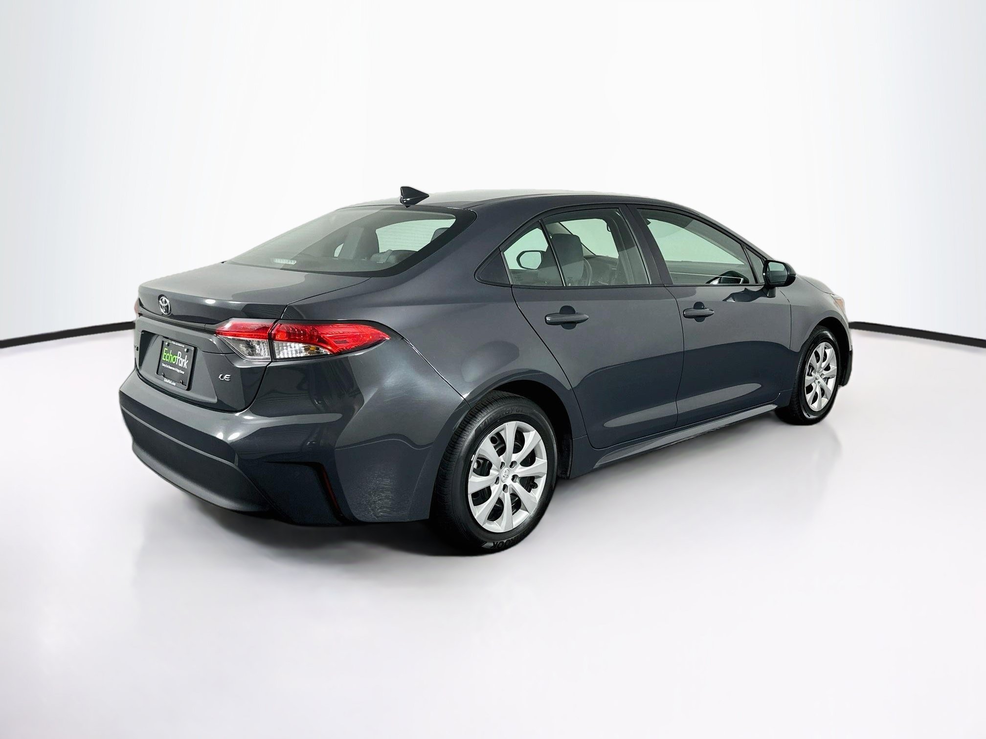 Used 2025 Toyota Corolla LE FWD image 9