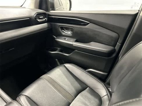 Certified 2025 Honda Pilot EX-L image 13