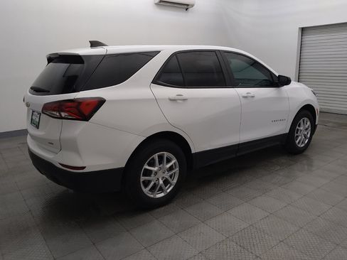 Used 2022 Chevrolet Equinox LS w/ LS Convenience Package AWD/4WD image 10