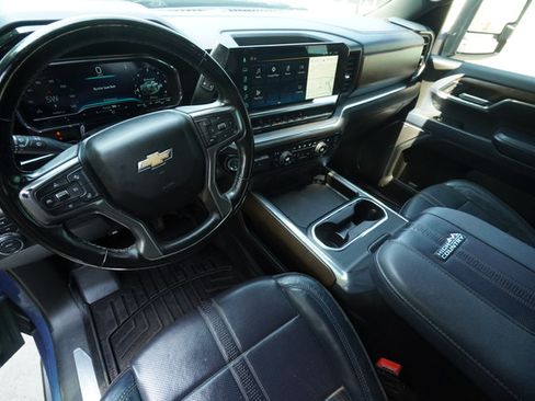 Used 2024 Chevrolet Silverado 3500 High Country AWD/4WD image 26