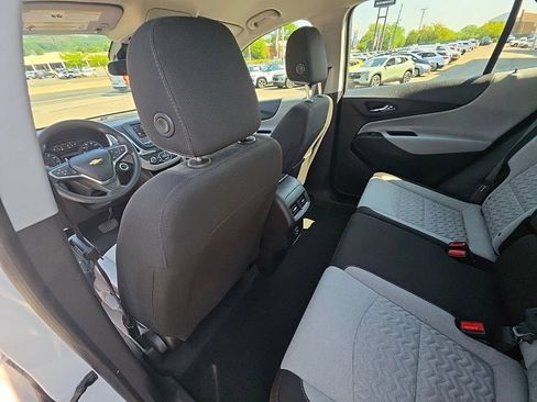 Used 2023 Chevrolet Equinox LS FWD image 22