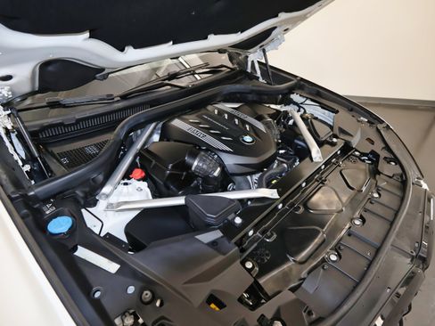 Used 2023 BMW X6 M50i w/ Executive Package image 59