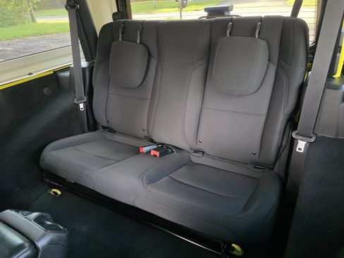 Used 2023 Jeep Wrangler Sport AWD/4WD image 10